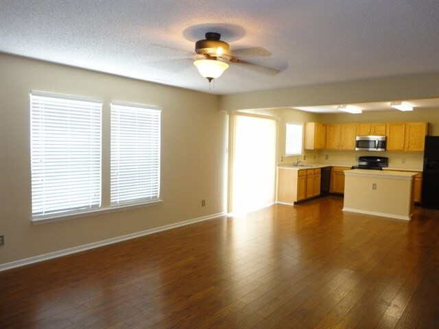 Photo - 8533 Belle Union Ct