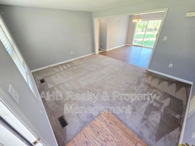 Photo - 4240 Williams Mill Rd