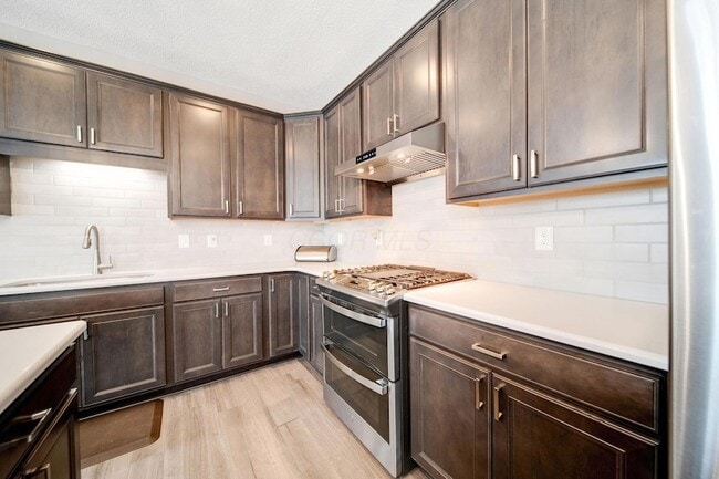 Photo - 7181 Fenwick St NW