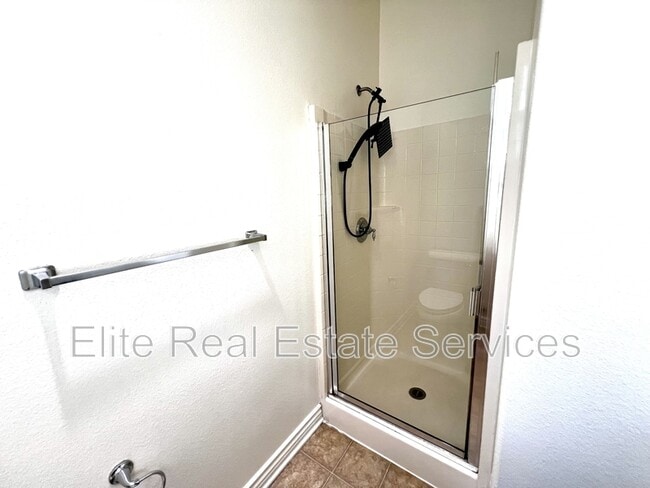 Photo - 750 Broadway