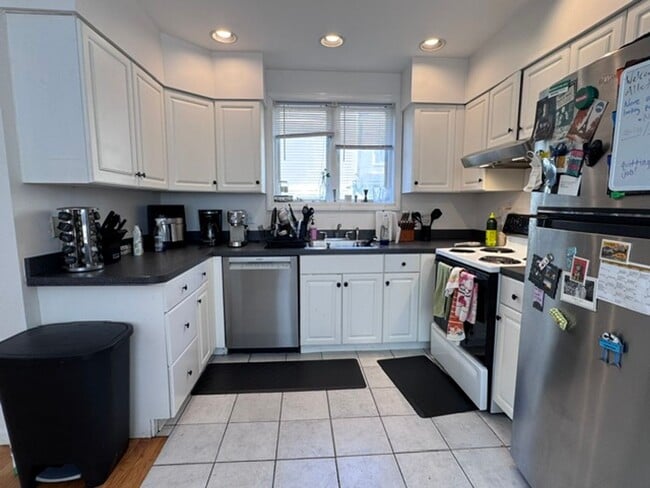 Photo - GORGEOUS ALLSTON 3 BED/2.5 BATH TOWNHOUSE WITH CENTRAL AIR