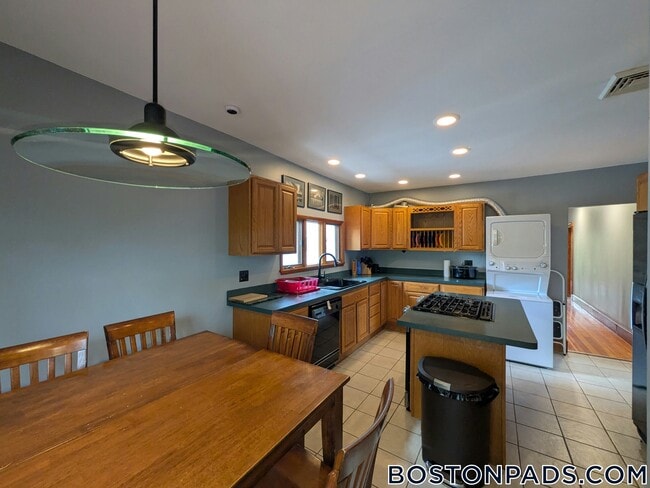 Photo - 80 North St Unit 2