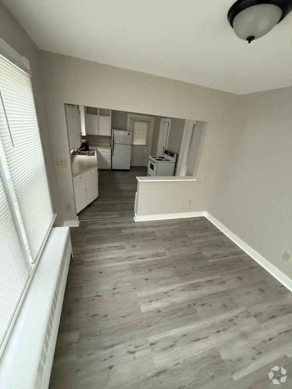 Building Photo - 724 Watervliet Shaker Rd Rental