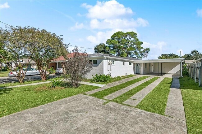 Photo - 1239 Helios Ave