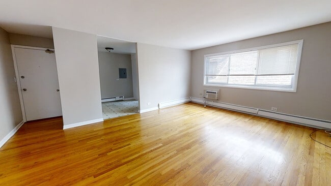 Photo - 828 Seward St Unit 1E