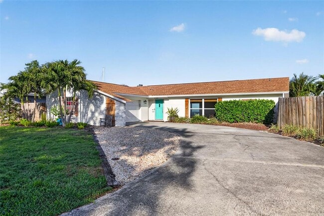 Photo - 4200 Beach Dr SE
