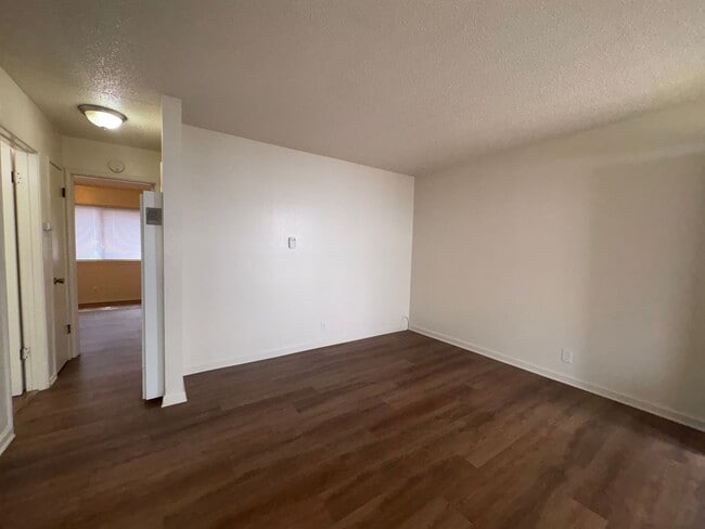 Photo - 1229o Unit B