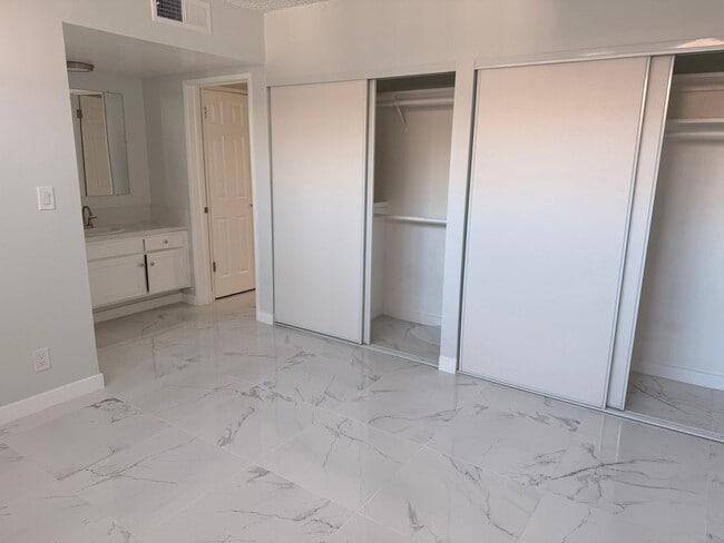 Photo - 14751 Titus St Unidad 16