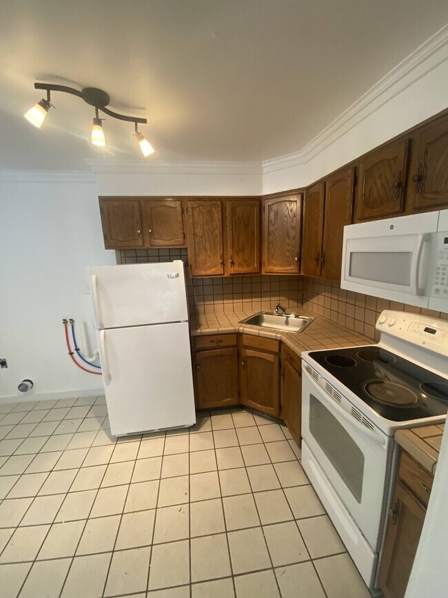 Photo - Chestnut Grove Village 08