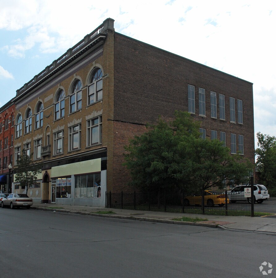 Photo - The Bleecker