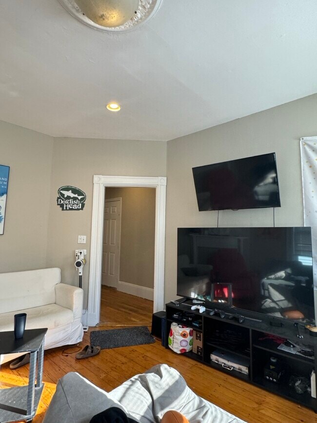 Photo - 47 Hillside St
