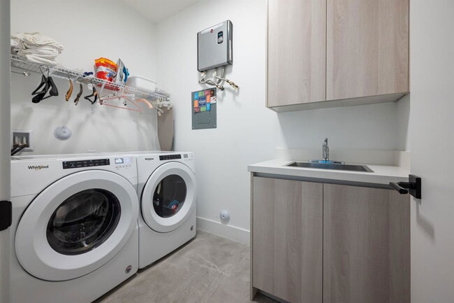 Photo - 6864 SW 80th St