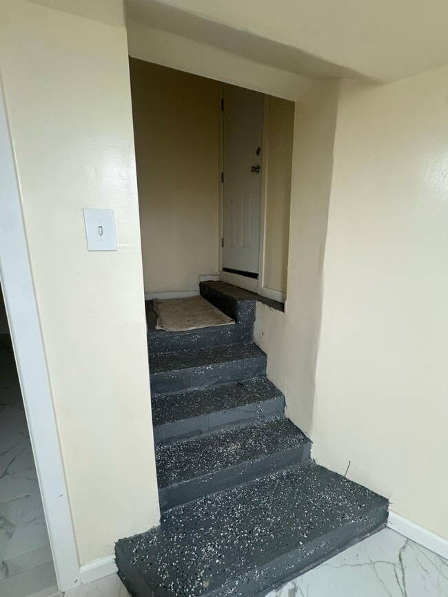 Building Photo - 177 Corabelle Ave Rental