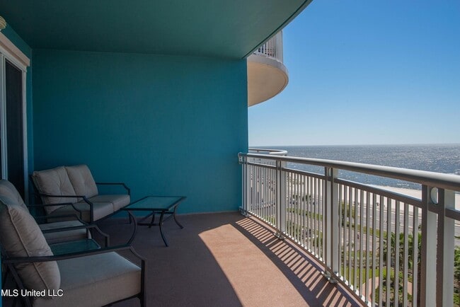 Building Photo - 2230 Beach Dr Unit 606 Rental