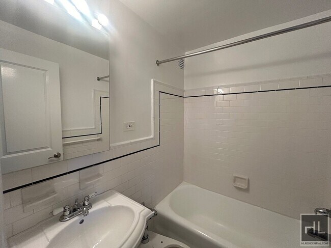 Photo - Christopher Street Unit 5H