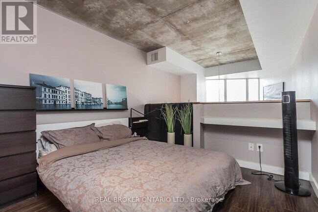 Photo - 255 Richmond St E Unité 614