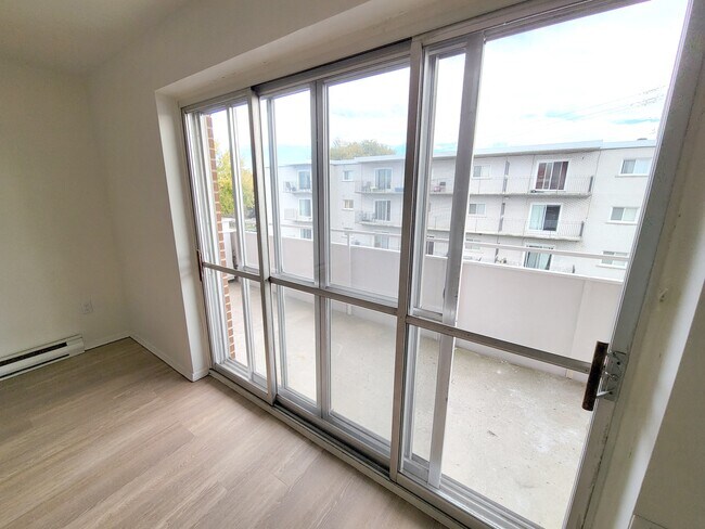 Photo - 75 Notch Hill Road