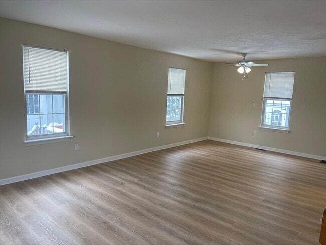 Photo - 17 Azalea Ln