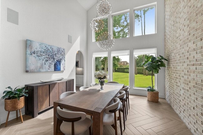 Building Photo - 62 N Curly Willow Cir