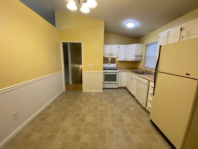 Photo - 4 Bedroom Home Near Bryan Park and Schools