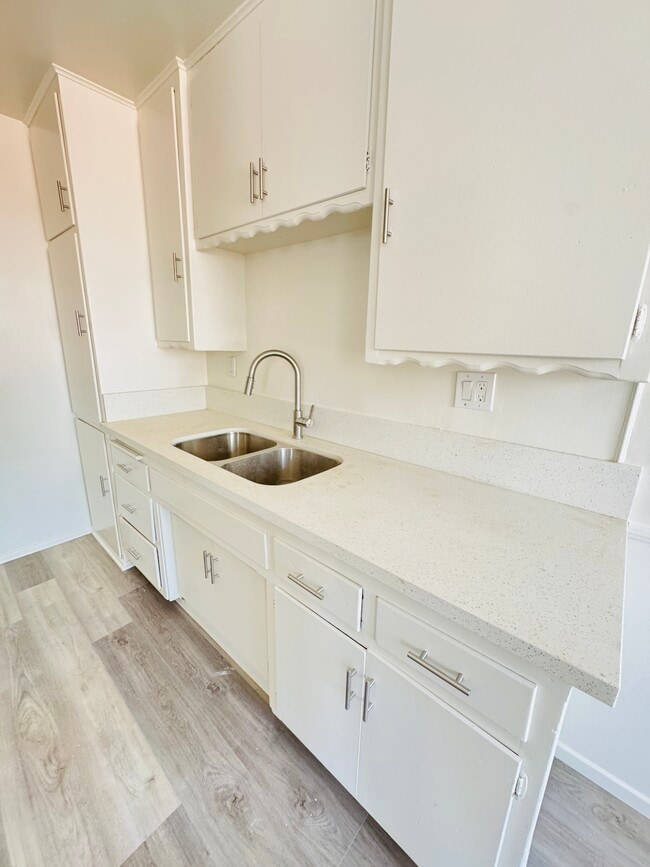 Unit #4 Kitchen