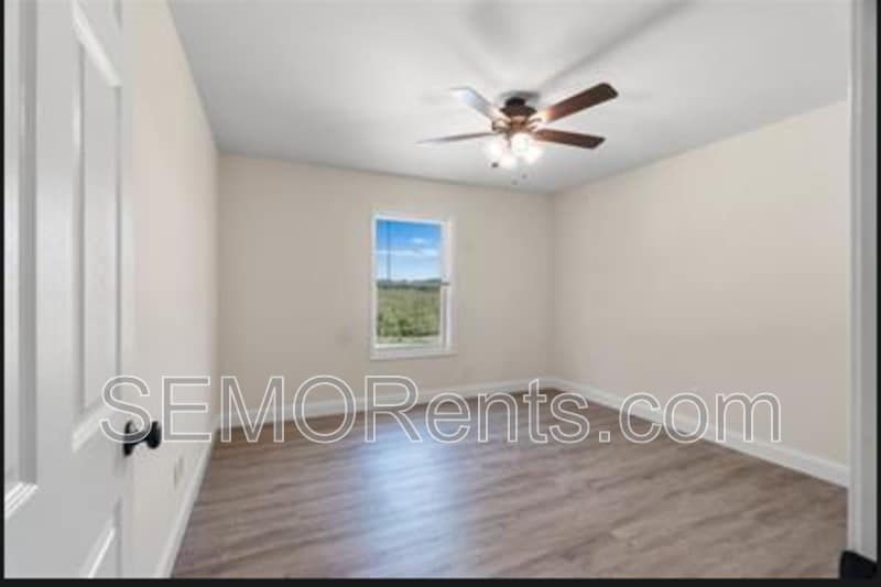 Photo - 199 Iylas Ln
