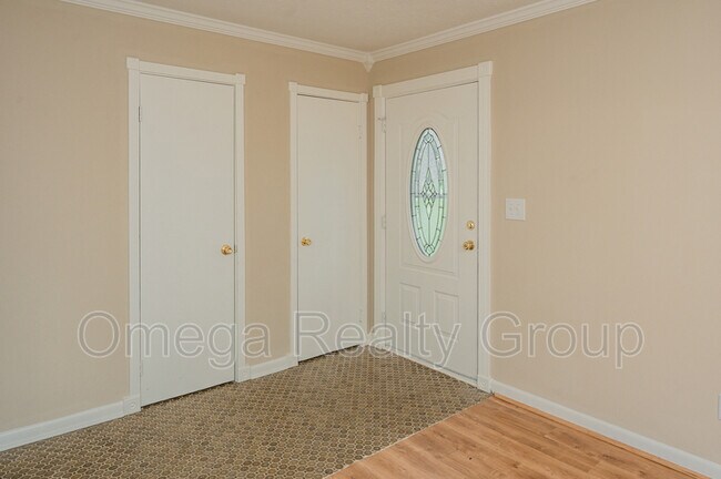 Photo - 5781 Hickory Dr