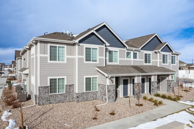 Apartments - The Pointe Apartments
