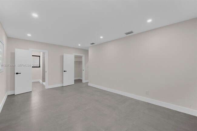 Photo - 345 Sarto Ave