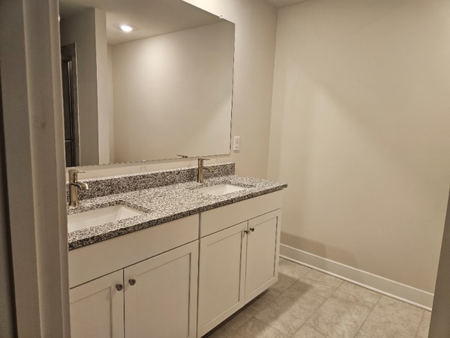 Photo - 7232 Contee Rd