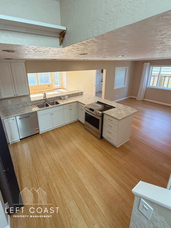 Photo - 935 SW 7th St