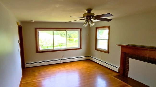 Photo - 4-Bedroom Ranch Next To Western New England University