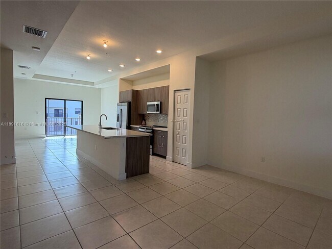 Photo - 7915 NW 104th Ave Unit 33