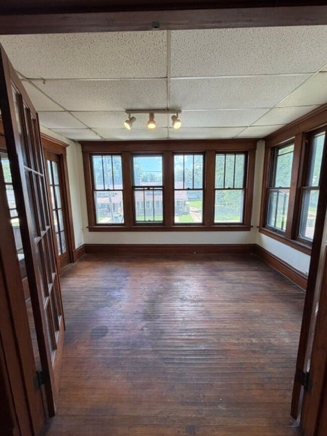 Photo - 1605-1605 N Linn St Unit 1605 Floor 2