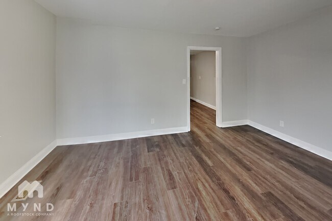 Photo - 302 Jones St