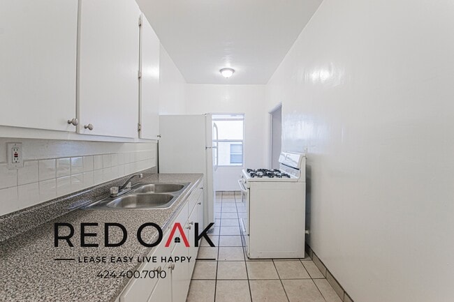 2915 Sunset Pl Unit 206
