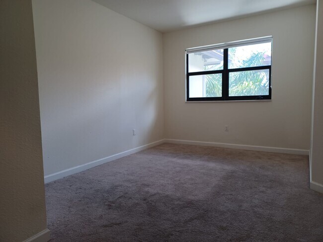 Photo - 10630 NW 88th St Unit 220