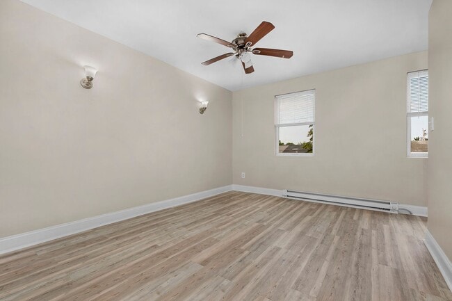 1136 Steelton Ave Unidad 1136 Steelton Avenue Unit 2