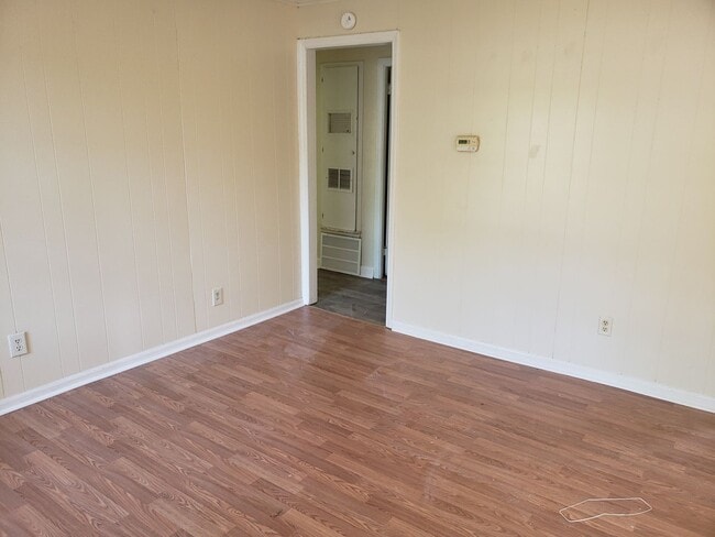 Photo - 2 bedroom central air and Heat Casa