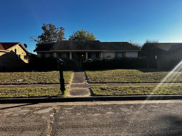 Photo - 1006 Alicia Ln Casa