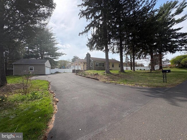 Building Photo - 7 Elfreth Rd