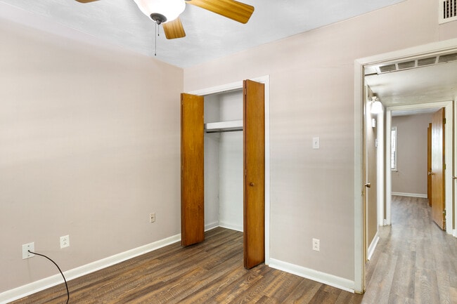 Building Photo - 2904 Windsor Ave Unit B