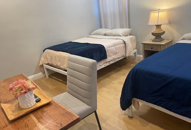 Photo - 2412 5th Ave