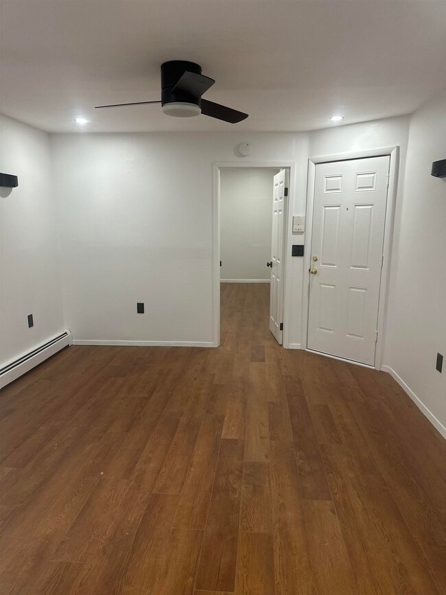 Photo - 107 Magnolia Ave Unidad 2R