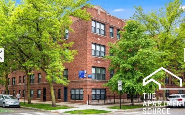 Photo - 2205 W Eastwood Ave Unit 1