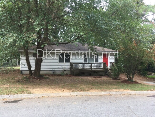 Photo - 808 Meadow Pl