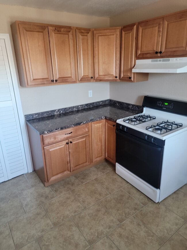 Photo - 3593 Dalbergia St Unidad D