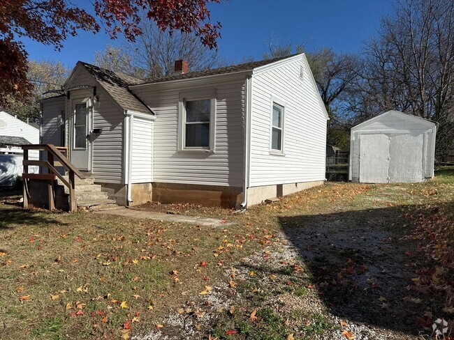 Building Photo - Totally updated!  2 Bedroom 1 Bath home! $...