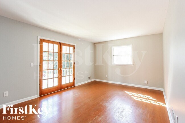 Photo - 2739 Sherlock Dr