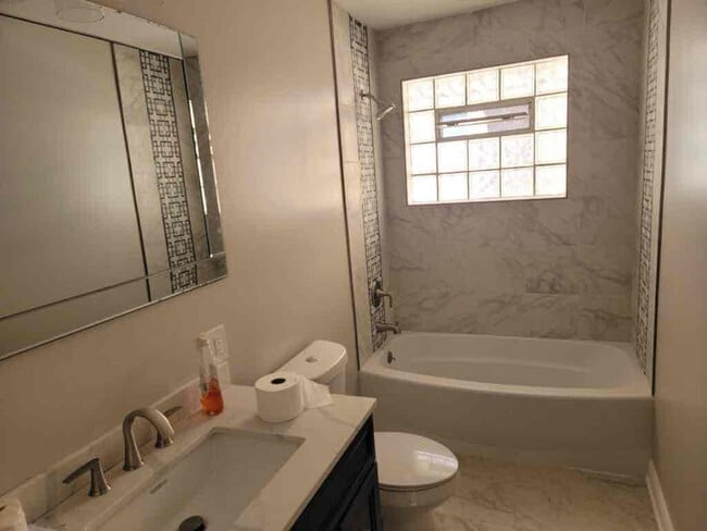 Photo - 10358 S Emerald Ave